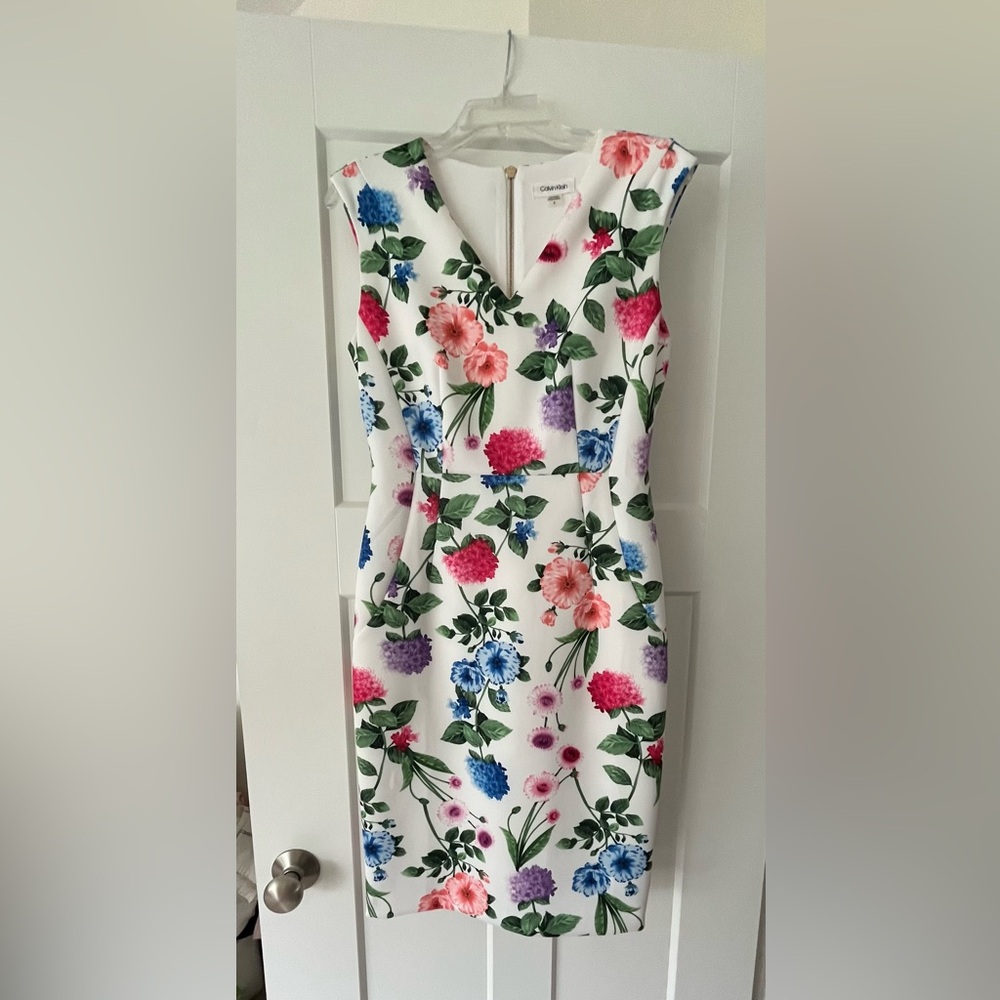 Calvin Klein Garden Floral Dress ... Stunning!!